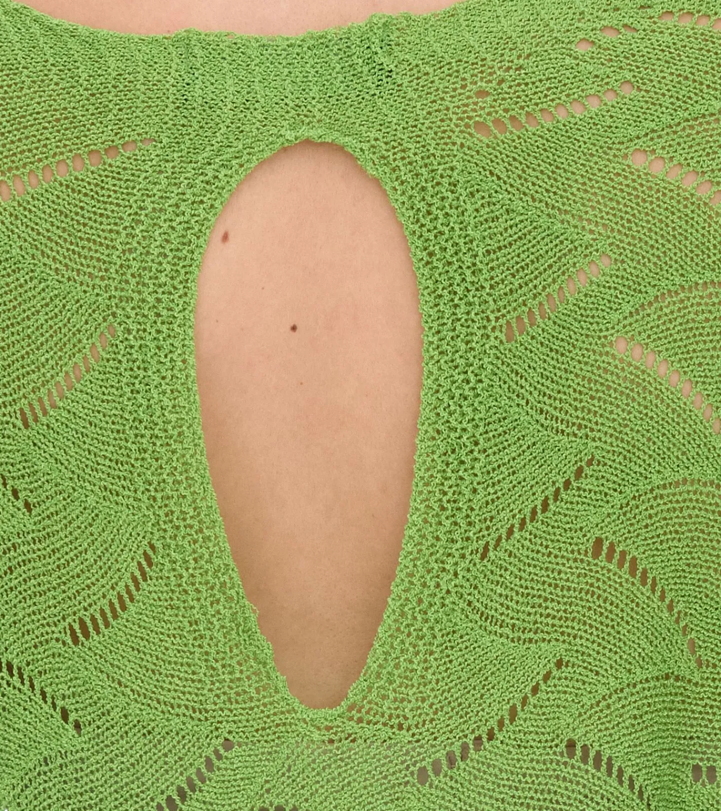 Sweater & Pullover*Aniston Damen Langarm-Shirt mit Rücken-Cut-Out Alltags-Pullover Sommer-Shirt 48676348 Grün