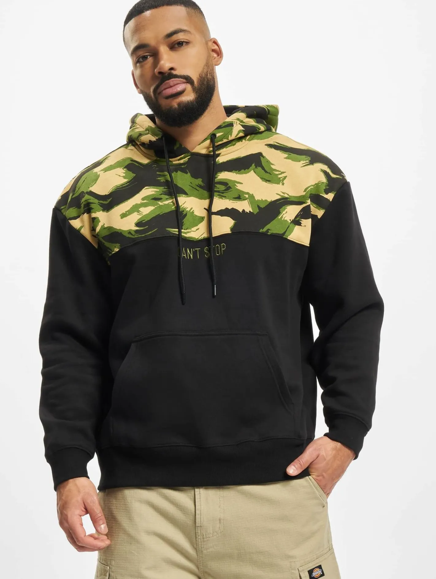 Pullover & Sweater*CAYLER & SONS Can´t Stop Box Hoody schwarz/woodland