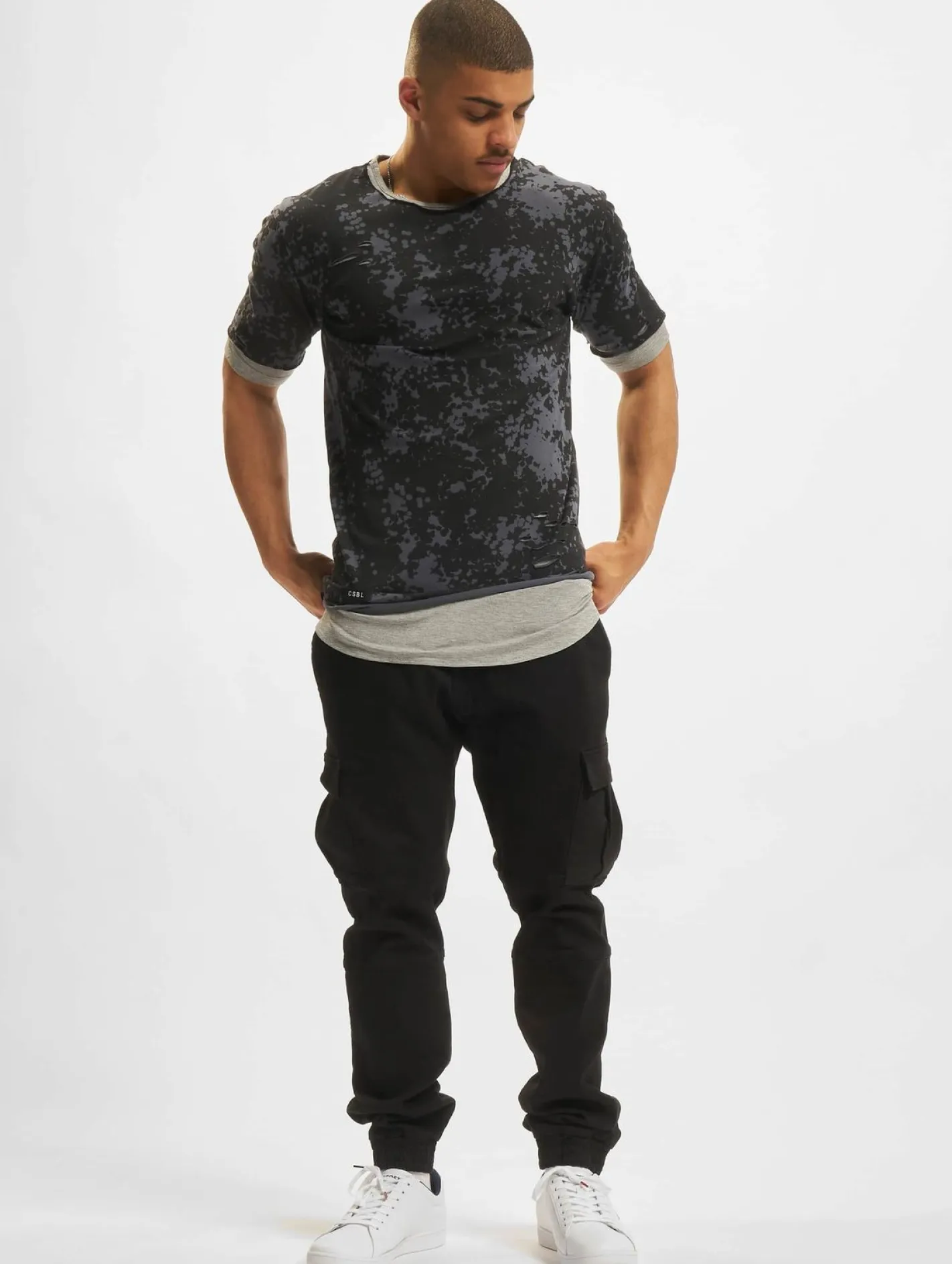 T-Shirts & Tank Tops*CAYLER & SONS Csbl Deuces Long Layer T-Shirt schwarz/digi/camo