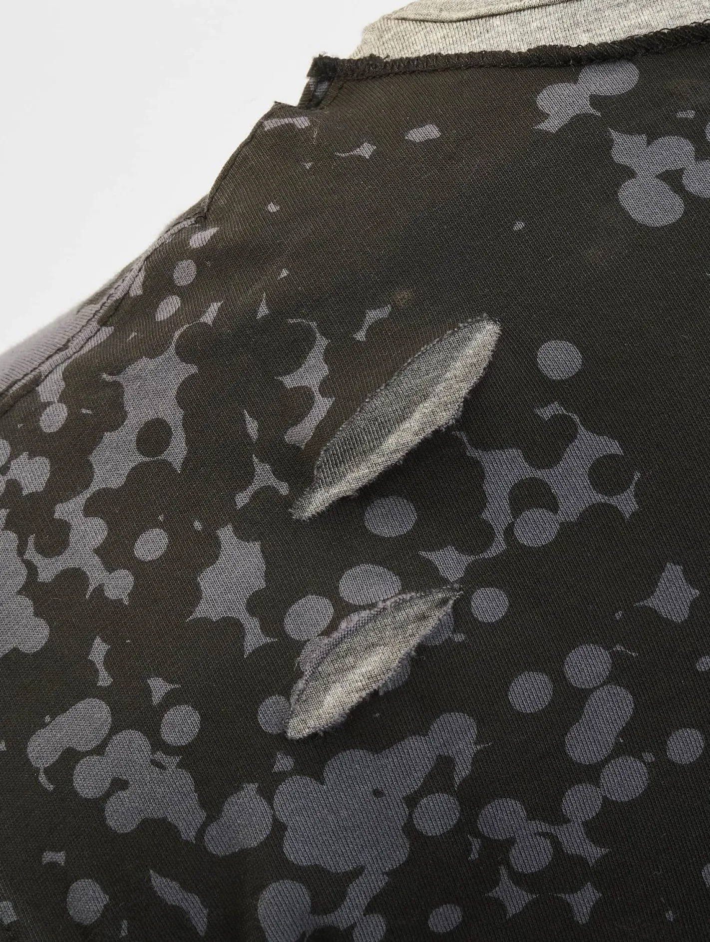 T-Shirts & Tank Tops*CAYLER & SONS Csbl Deuces Long Layer T-Shirt schwarz/digi/camo