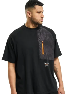 T-Shirts & Tank Tops*CAYLER & SONS Mntn Camo Pocket Raglan Box Tee schwarz/mc