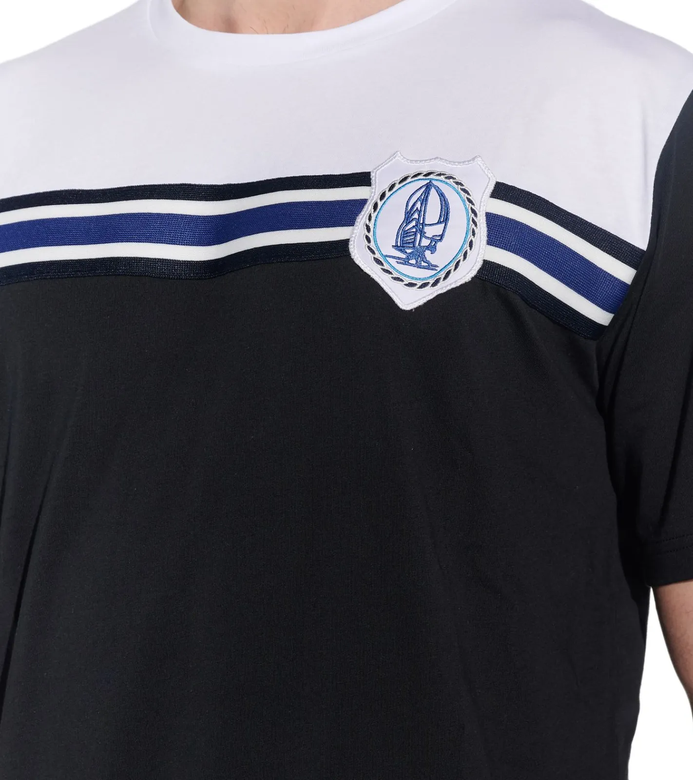 T-Shirts & Tank Tops*COURSE Herren T-Shirt mit Kontrastpasse und Streifenband Baumwoll-Shirt mit maritimen Badge 900110 Schwarz/Weiß