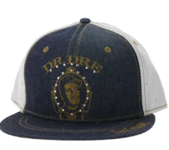 Caps & Mützen*BioworldMerch Dr. Dre Unisex Flatrim-Cap mit Logo-Stickerei und Glitzersteinen Baseball-Cap TC109827DRE2 Jeans/Weiß
