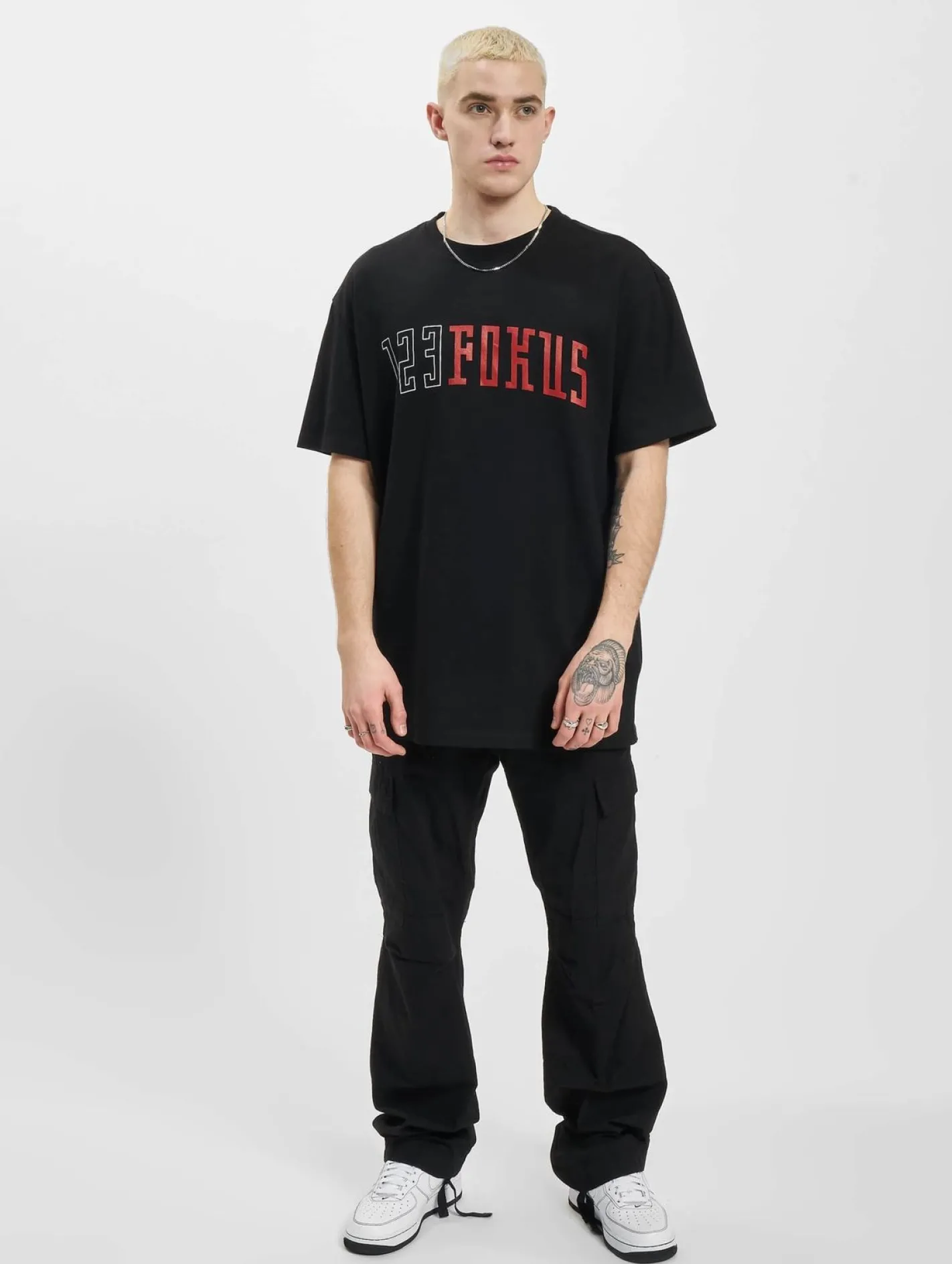 T-Shirts & Tank Tops*Fokus x Def College T-Shirt schwarz