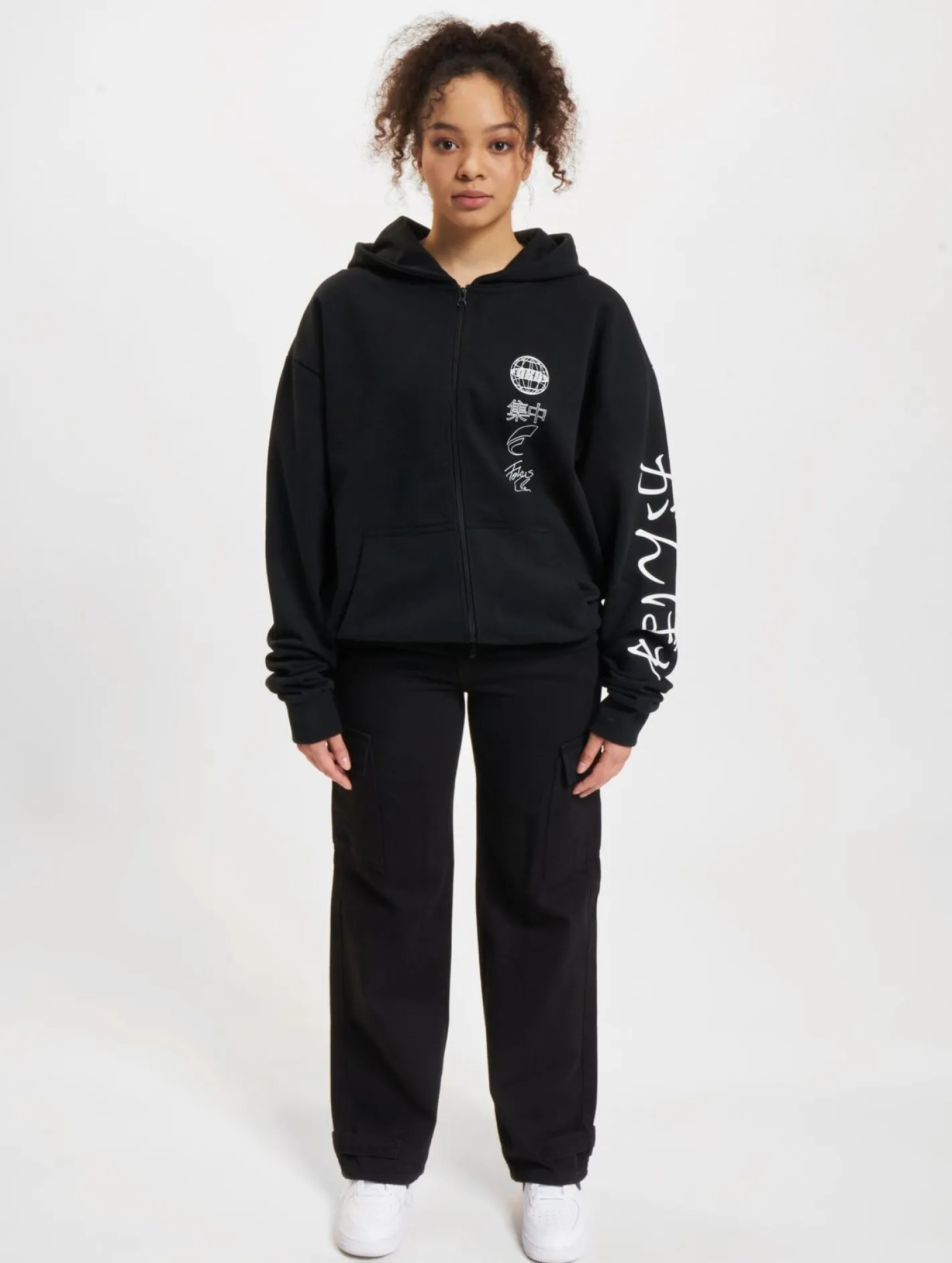 Sweater & Pullover|Pullover & Sweater*Fokus x Def World Zip Hoodies schwarz/offwhite