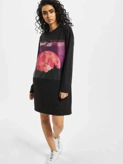 Kleider*Missguided Übergroßes Kleid mit Astro-Spritzeffekt in Schwarz