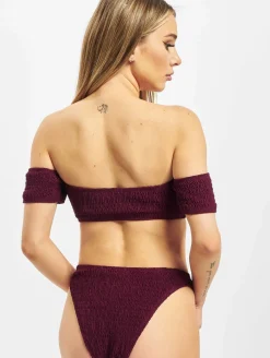 Bademode & Nachtwäsche*Missguided Crinkle Milkmaid-Bikini mit Unterteil in Rot