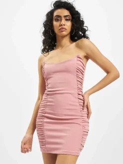Kleider*Missguided Minikleid aus Scuba-Crêpe mit seitlichen Rüschen in Rosa