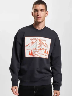 Pullover & Sweater*ONLY & SONS Eli Lockeres Sweatshirt mit Rundhalsausschnitt und Kontrastdruck in Dunkelmarineblau