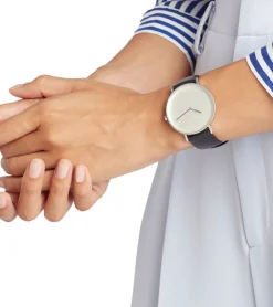 Damenuhren|Damenuhren*Pierre Cardin Damen Armband-Uhr mit Buchstaben der Marke als Ziffern analoge Quarz-Uhr mit Leder-Armband 3ATM 39mm CBV.100 Schwarz/Weiß/Silber oder Schwarz/Silber