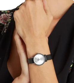 Damenuhren|Damenuhren*Pierre Cardin Damen Zweizeiger-Armband-Uhr Ziffernblatt mit silbernen Kreis-Details analoge Quarz-Uhr mit Leder-Armband 3ATM 27mm CCM.0504 Silber/Schwarz