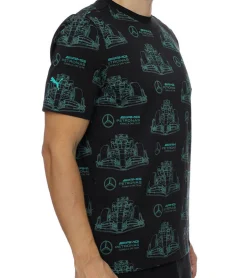 T-Shirts & Tank Tops*PUMA X Mercedes-Benz AMG Petronas F1 Herren T-Shirt stylisches Baumwoll-Shirt mit Allover Rennwagen-Print 621156 01 Schwarz