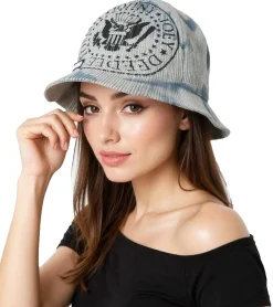 Caps & Mützen*BioworldMerch RAMONES Rockband Schirm-Beanie mit Band-Print Strick-Mütze mit Patch Fan-Beanie KC100814RAM Grau