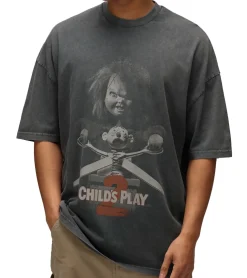 T-Shirts & Tank Tops*RE:COVERED X Chucky 2 Child's Play Herren T-Shirt mit Puppen-Print Baumwoll-Shirt Rundhals-Shirt RCUNV2572 Grau
