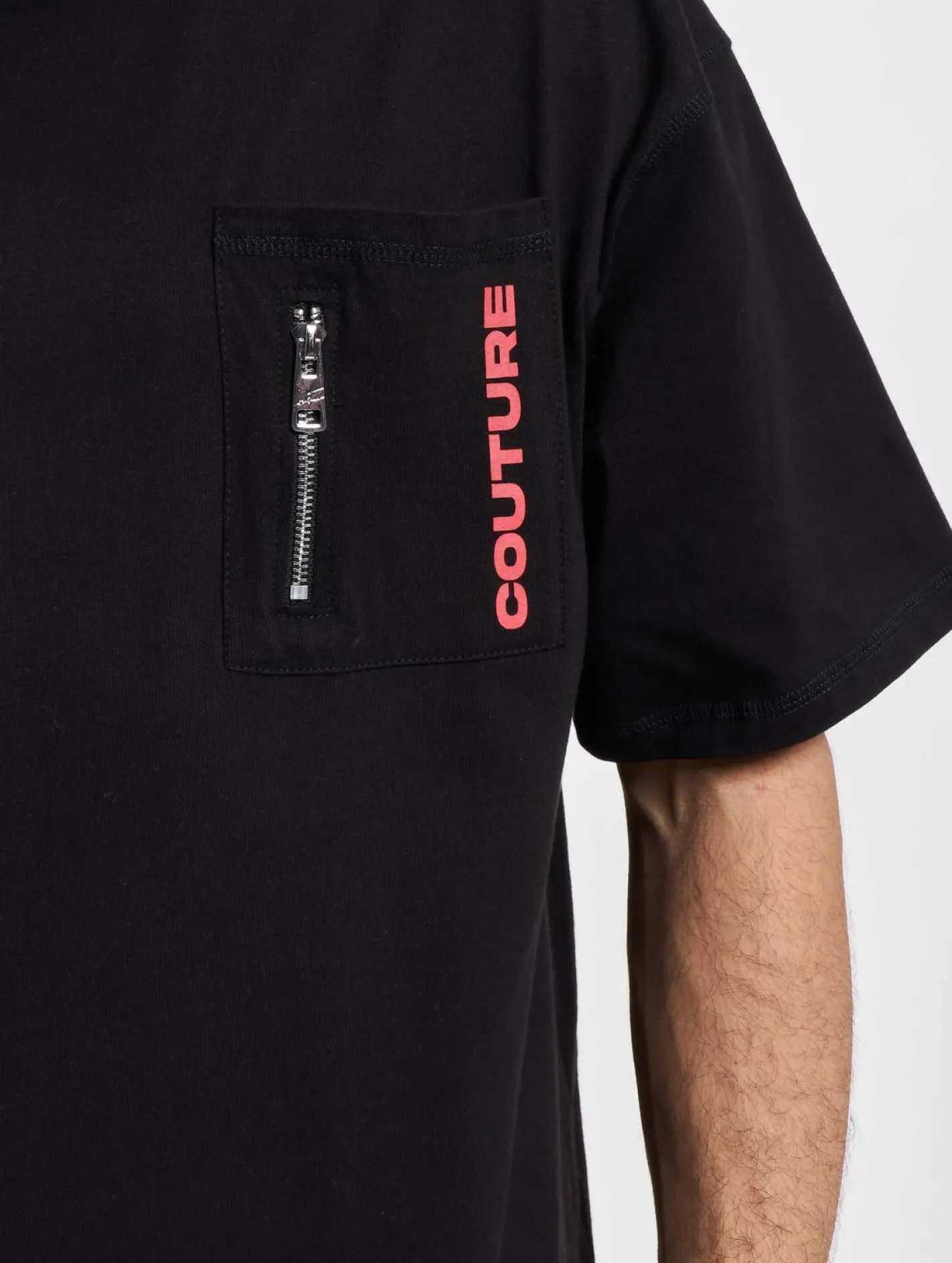 T-Shirts & Tank Tops*The Couture Club Locker geschnittenes T-Shirt mit Taschendetail in Schwarz