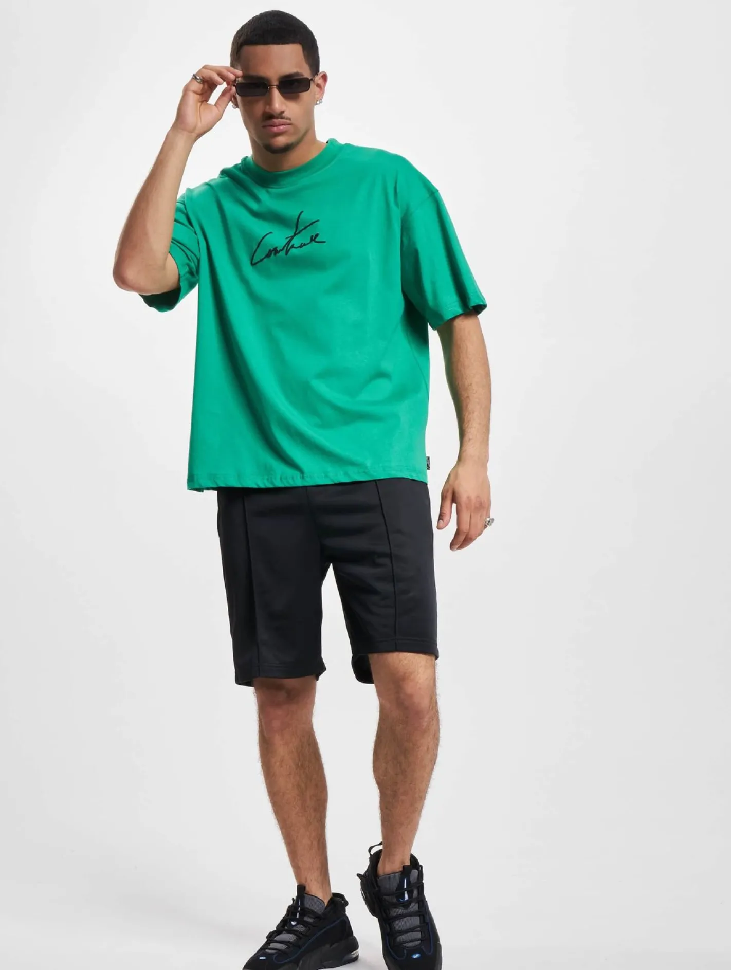 T-Shirts & Tank Tops*The Couture Club Signature Locker geschnittenes T-Shirt mit Puff-Print in Grün