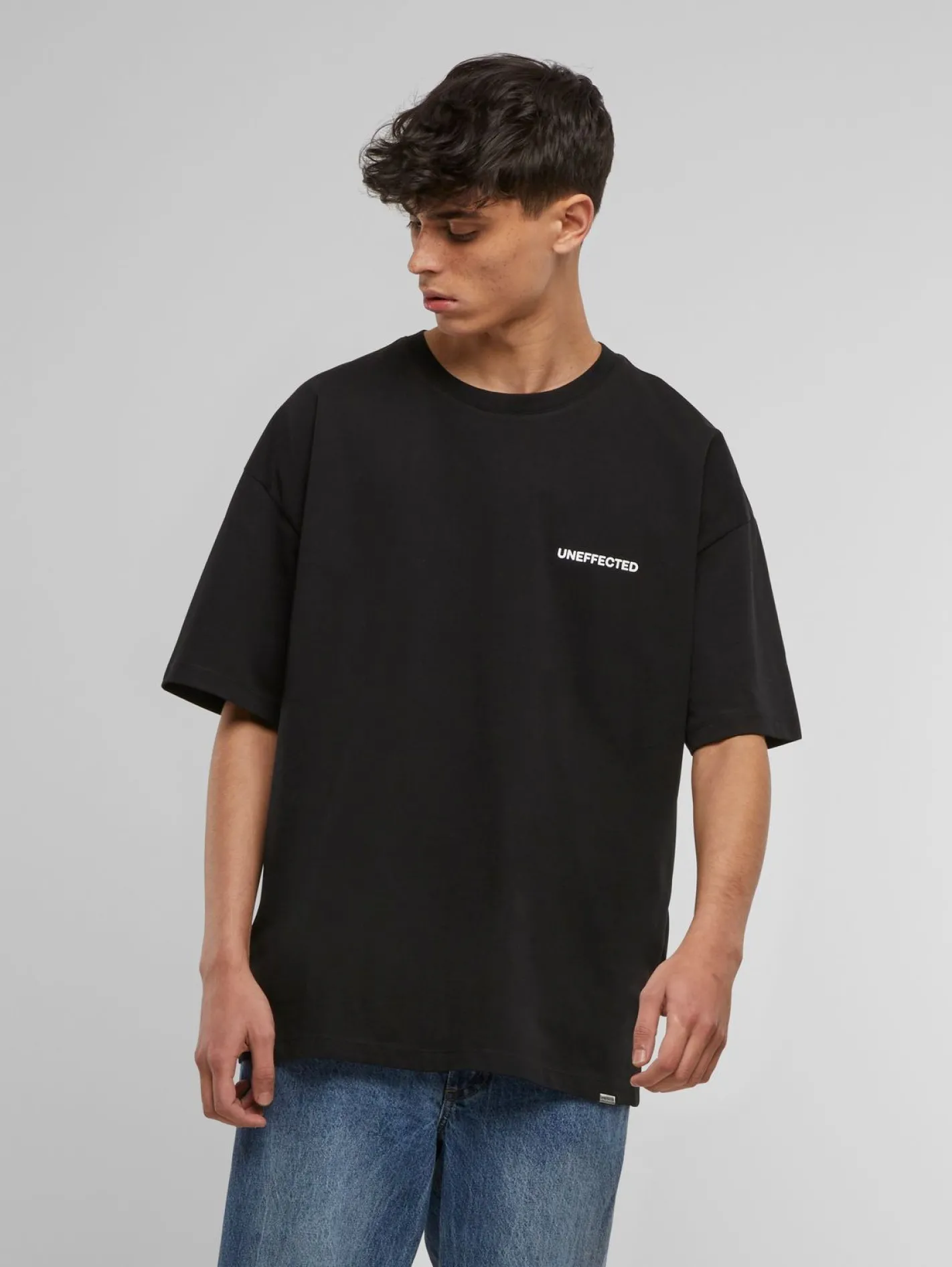 T-Shirts & Tank Tops*UNEFFECTED First To Last Oversized T-Shirts schwarz