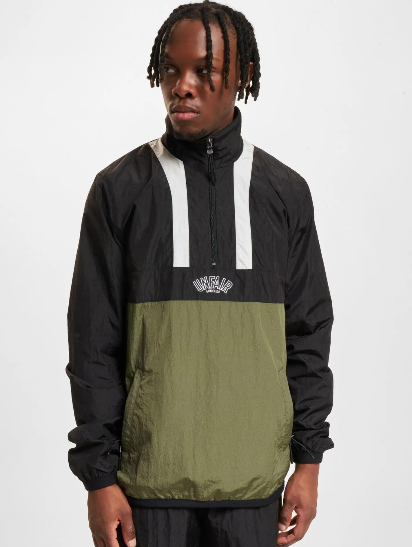 Jacken & Mäntel*UNFAIR ATHLETICS Elementary Crushed Halfzip Übergangsjacken schwarz grün