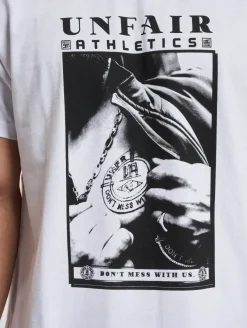 T-Shirts & Tank Tops*UNFAIR ATHLETICS Under the Skin T-Shirts weiß